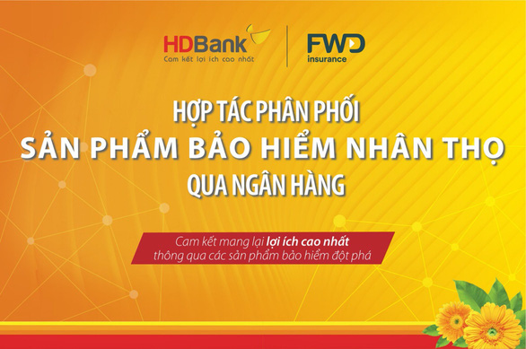 HDBank và FWD Việt Nam bắt tay phân phối sản phẩm bảo hiểm qua ngân hàng - Ảnh 1.
