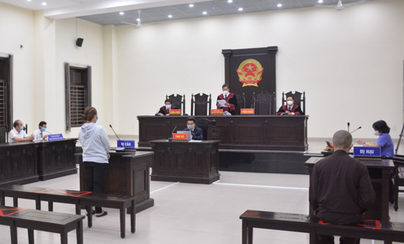 Người ở tịnh thất Bồng Lai kháng cáo đòi 3,3 tỉ vì bị đánh, đến hơn 21h tòa mới tuyên án - Ảnh 1.
