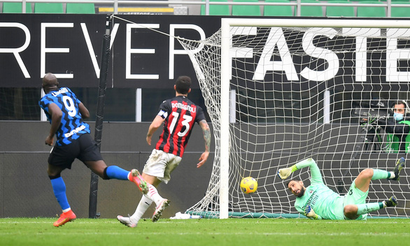 Inter thắng dễ AC Milan: 3-0 - Ảnh 4. Inter thắng dễ AC Milan: 3-0 - Ảnh 4.
