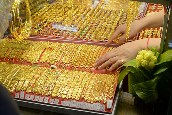 Chênh lệch giá vàng trong nước - thế giới về dưới 4 triệu đồng/lượng - Ảnh 1.
