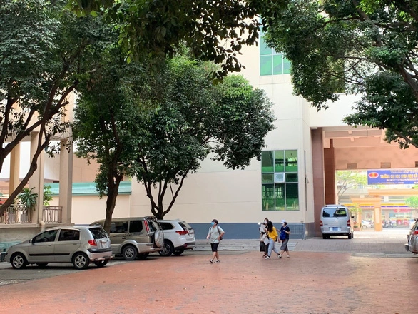 12 giảng viên khoa Hàn Quốc học Trường ĐH Khoa học xã hội và nhân văn xin nghỉ việc - Ảnh 1. 12 giảng viên khoa Hàn Quốc học Trường ĐH Khoa học xã hội và nhân văn xin nghỉ việc - Ảnh 1.