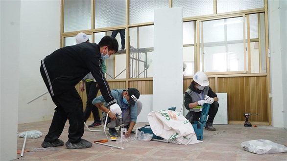 Tiến độ thần tốc, Bệnh viện dã chiến thứ 3 tại Hải Dương đang thành hình - Ảnh 3. Tiến độ thần tốc, Bệnh viện dã chiến thứ 3 tại Hải Dương đang thành hình - Ảnh 3.