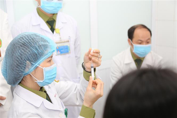 Hoàn thành thử nghiệm giai đoạn 1 vắc xin Nano Covax của Việt Nam - Ảnh 1.