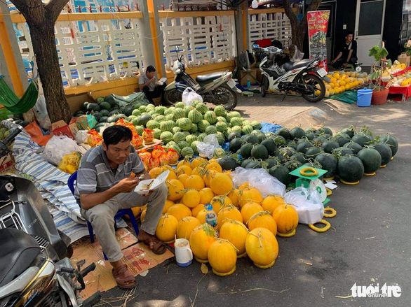 Thú vị chợ trái cây chưng tết ở Long Xuyên - Ảnh 8.