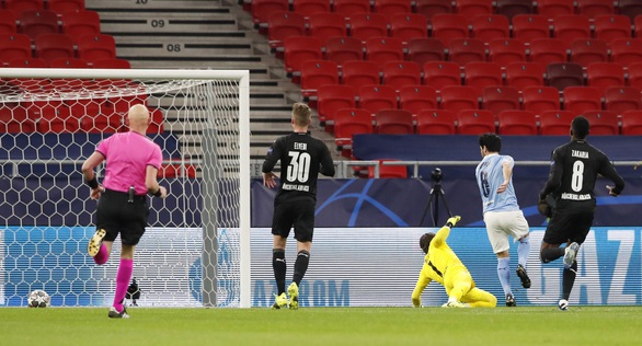 Man City dễ dàng ghi tên vào tứ kết Champions League - Ảnh 2. Man City dễ dàng ghi tên vào tứ kết Champions League - Ảnh 2.