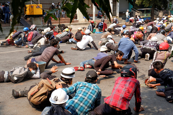 Myanmar: Tiếp tục nổ súng vào người biểu tình, 9 người thiệt mạng - Ảnh 1.