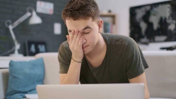Không ngó vào màn hình điện tử 24 giờ, nhận được 2.400 đôla - Ảnh 1. Không ngó vào màn hình điện tử 24 giờ, nhận được 2.400 đôla - Ảnh 1.
