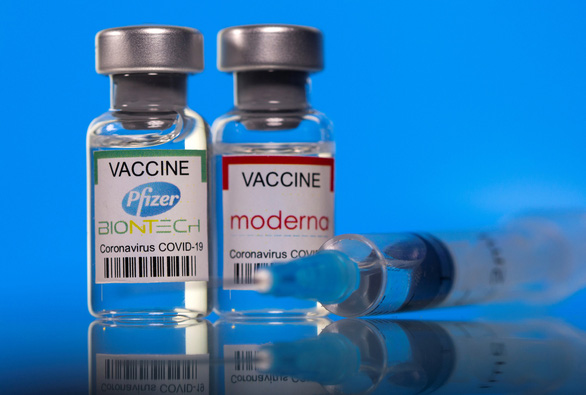 CDC Mỹ: Vắc xin của Pfizer và Moderna hiệu quả 90% khi tiêm đủ 2 liều - Ảnh 1.