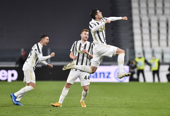 Ronaldo ghi bàn, Juventus tiếp tục bám đuổi hai đội bóng thành Milan - Ảnh 1. Ronaldo ghi bàn, Juventus tiếp tục bám đuổi hai đội bóng thành Milan - Ảnh 1.
