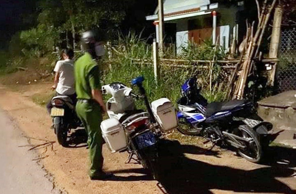 Truy tìm nghi phạm đâm trọng thương một phụ nữ trong đêm - Ảnh 1.