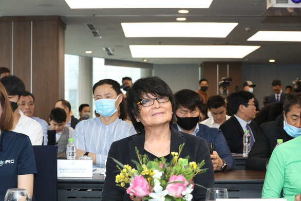 Tiền vệ Lương Xuân Trường làm ông chủ trung tâm hồi phục chấn thương thể thao - Ảnh 2. Tiền vệ Lương Xuân Trường làm ông chủ trung tâm hồi phục chấn thương thể thao - Ảnh 2.