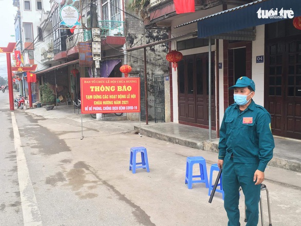 Hà Nội cho phép chùa Hương, phố đi bộ đón khách trở lại - Ảnh 1. Hà Nội cho phép chùa Hương, phố đi bộ đón khách trở lại - Ảnh 1.