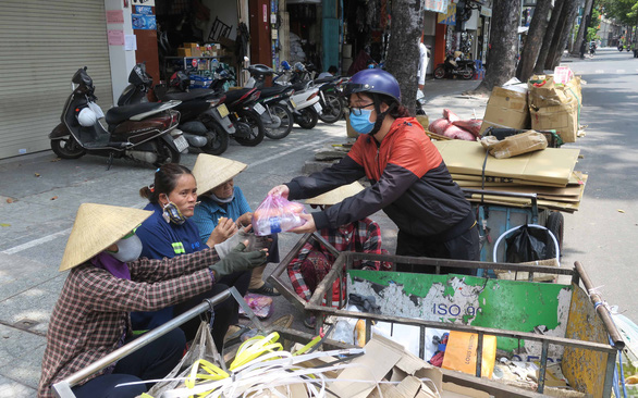 Sài Gòn nghĩa tình, tử tế... ra sao, mời bạn thi viết Sài Gòn bao dung - Ảnh 1.