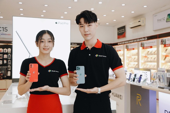 FPT Shop giảm giá đến 3 triệu đồng dịp Cá Tháng Tư - Ảnh 2. FPT Shop giảm giá đến 3 triệu đồng dịp Cá Tháng Tư - Ảnh 2.
