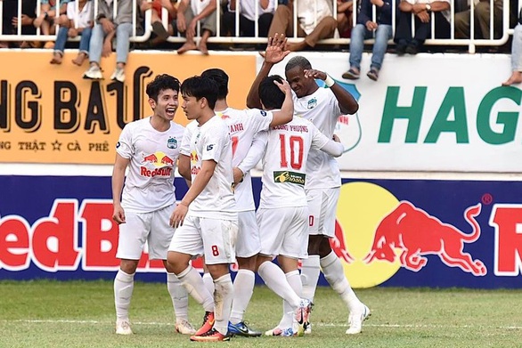 V-League 2021: Hấp dẫn cuộc đua top 6 - Ảnh 1. V-League 2021: Hấp dẫn cuộc đua top 6 - Ảnh 1.