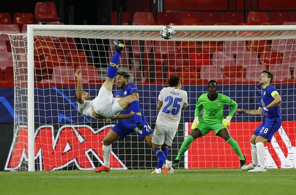 Chelsea thua Porto nhưng vẫn vào bán kết Champions League - Ảnh 3. Chelsea thua Porto nhưng vẫn vào bán kết Champions League - Ảnh 3.