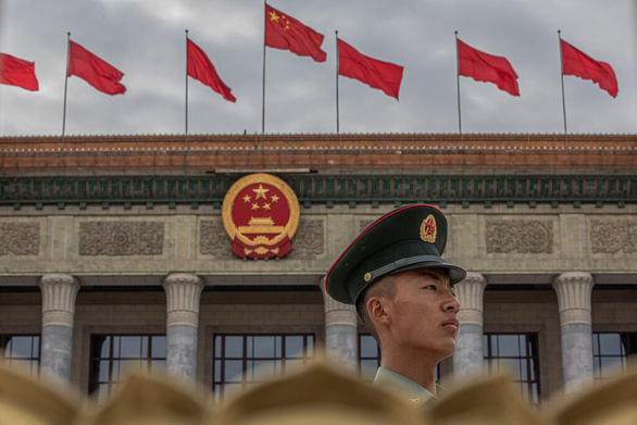 Tình báo Mỹ: Trung Quốc đang dần trở thành đối thủ ngang hàng, thách thức Mỹ - Ảnh 1.