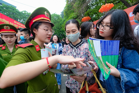 Ban tuyển sinh quân sự Bộ Quốc phòng điều chỉnh thời gian sơ tuyển - Ảnh 1.