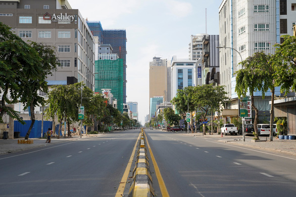 Thủ đô Phnom Penh trước nguy cơ phong tỏa dài hạn - Ảnh 1.