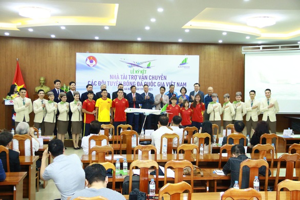 Đội tuyển Việt Nam sẽ đi máy bay riêng đến UAE dự vòng loại World Cup 2022 - Ảnh 2. Đội tuyển Việt Nam sẽ đi máy bay riêng đến UAE dự vòng loại World Cup 2022 - Ảnh 2.