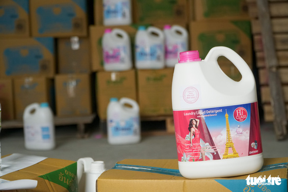 A small workshop in Hanoi produces a complete oven of Thai laundry detergent - Photo 1.