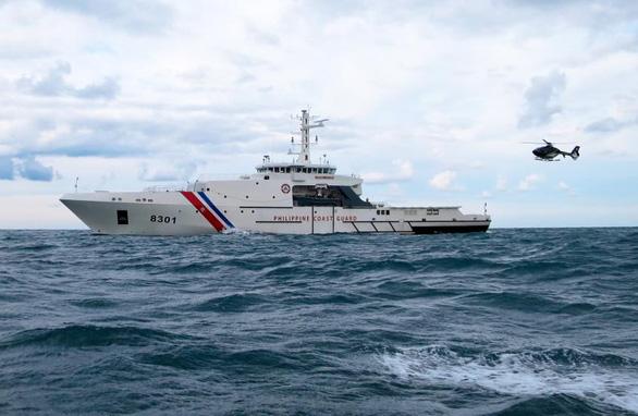 Lo Trung Quốc chiếm đóng, Philippines tính đưa tàu đồn trú đá Ba Đầu - Ảnh 1.