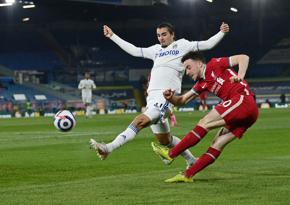 Liverpool bị Leeds cầm hòa những phút cuối, lỡ cơ hội vào top 4 - Ảnh 1. Liverpool bị Leeds cầm hòa những phút cuối, lỡ cơ hội vào top 4 - Ảnh 1.