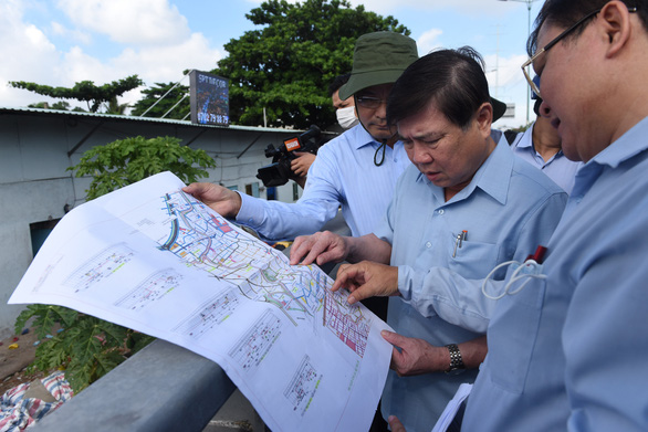 Chủ tịch UBND TP.HCM Nguyễn Thành Phong: Khẩn trương thực hiện dự án rạch Xuyên Tâm - Ảnh 2.