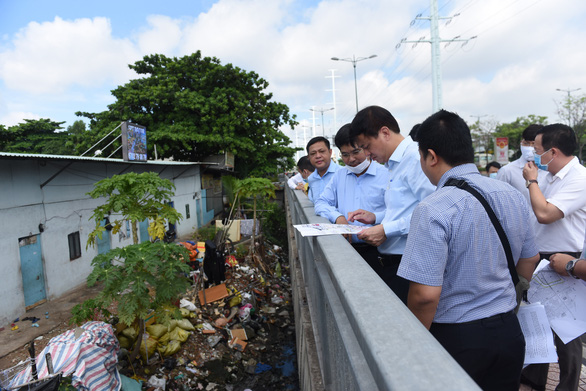 Chủ tịch UBND TP.HCM Nguyễn Thành Phong: Khẩn trương thực hiện dự án rạch Xuyên Tâm - Ảnh 6.