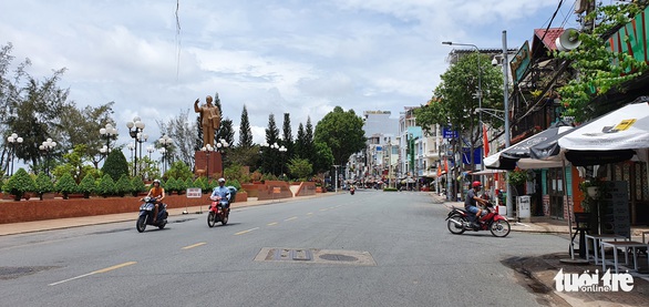 Cần Thơ tạm dừng ra mắt phố đi bộ Ninh Kiều - Ảnh 1. Cần Thơ tạm dừng ra mắt phố đi bộ Ninh Kiều - Ảnh 1.