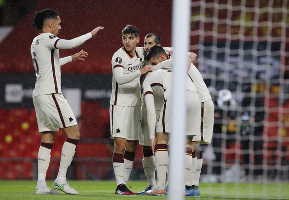 Đại thắng Roma 6-2, Man Utd cầm chắc vé chung kết Europa League - Ảnh 2.