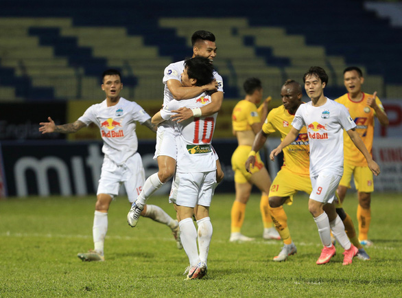 V-League 2021: Hoàng Anh Gia Lai sắp chinh phục cột mốc mới - Ảnh 1. V-League 2021: Hoàng Anh Gia Lai sắp chinh phục cột mốc mới - Ảnh 1.