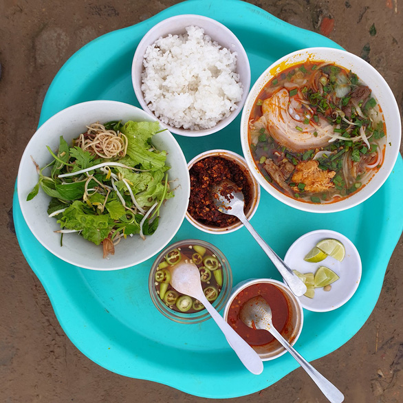 Thương ơi cơm nguội - Ảnh 1. Thương ơi cơm nguội - Ảnh 1.