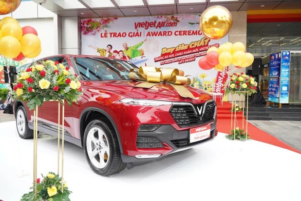 Vietjet tặng xe hơi cho khách hàng may mắn nhất mùa lễ hội cuối năm - Ảnh 1. Vietjet tặng xe hơi cho khách hàng may mắn nhất mùa lễ hội cuối năm - Ảnh 1.