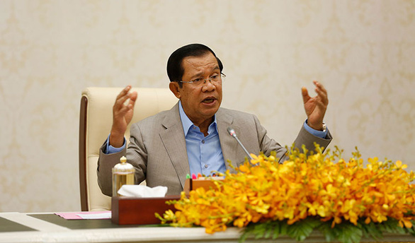 Thủ tướng Campuchia chỉ đạo điều trị bệnh nhân COVID-19 nhẹ tại nhà - Ảnh 1.