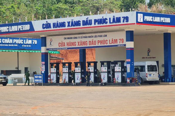 Phong tỏa, khám xét một cây xăng trên quốc lộ 14 liên quan vụ 2,7 triệu lít xăng giả - Ảnh 1.