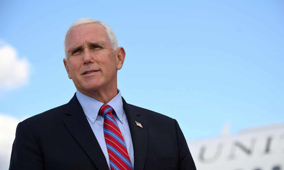 Cựu phó tổng thống Mỹ Mike Pence ký hợp đồng triệu đô viết hồi ký - Ảnh 1.