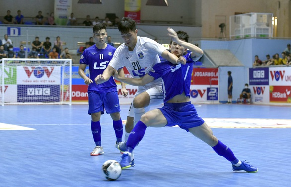 Futsal: Đương kim vô địch Thái Sơn Nam thất bại ngay ngày khai mạc - Ảnh 1. Futsal: Đương kim vô địch Thái Sơn Nam thất bại ngay ngày khai mạc - Ảnh 1.