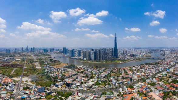 Giá nhà đất tăng phi mã, giới đầu tư đãi cát tìm vàng - Ảnh 1. Giá nhà đất tăng phi mã, giới đầu tư đãi cát tìm vàng - Ảnh 1.