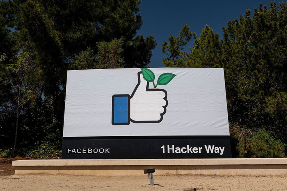Lần đầu tiên Facebook đạt giá trị vốn hóa hơn 1.000 tỉ USD - Ảnh 1.