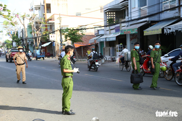 Truy bắt hung thủ đâm chết nam thanh niên lúc rạng sáng - Ảnh 1.