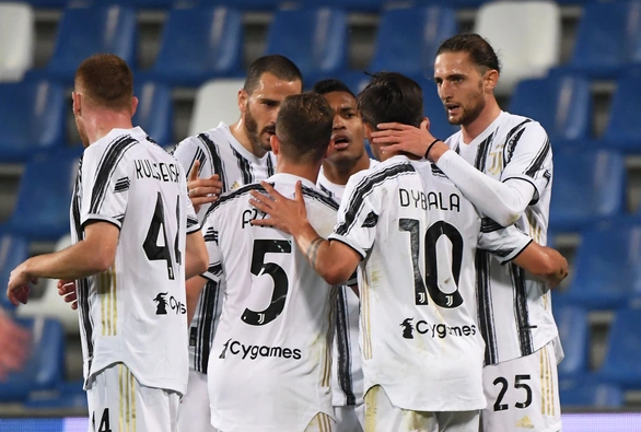 Ronaldo ghi bàn thứ 100 cho Juventus - Ảnh 1. Ronaldo ghi bàn thứ 100 cho Juventus - Ảnh 1.