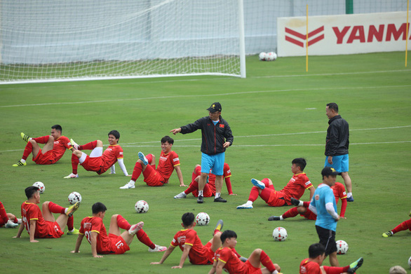 VFF cử người sang UAE tiền trạm, thực hiện mục tiêu World Cup của bóng đá Việt Nam - Ảnh 1. VFF cử người sang UAE tiền trạm, thực hiện mục tiêu World Cup của bóng đá Việt Nam - Ảnh 1.