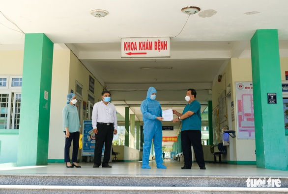 Cập nhật tin COVID-19 ngày 21-5: Bệnh nhân đầu tiên trong đợt dịch thứ 3 ở Đà Nẵng xuất viện - Ảnh 1. Cập nhật tin COVID-19 ngày 21-5: Bệnh nhân đầu tiên trong đợt dịch thứ 3 ở Đà Nẵng xuất viện - Ảnh 1.