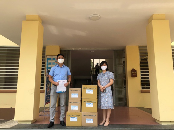 Dược Hậu Giang tiếp tục sát cánh cùng cả nước chống dịch - Ảnh 3. Dược Hậu Giang tiếp tục sát cánh cùng cả nước chống dịch - Ảnh 3.