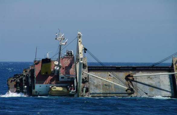 Tàu vận tải Triều Tiên chìm ngoài khơi Nhật Bản - Ảnh 1.