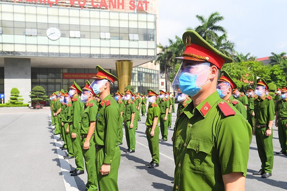 Bộ Công an chi viện 400 chiến sỹ, học viên cho Bắc Ninh phòng chống dịch COVID-19 - Ảnh 2. Bộ Công an chi viện 400 chiến sỹ, học viên cho Bắc Ninh phòng chống dịch COVID-19 - Ảnh 2.