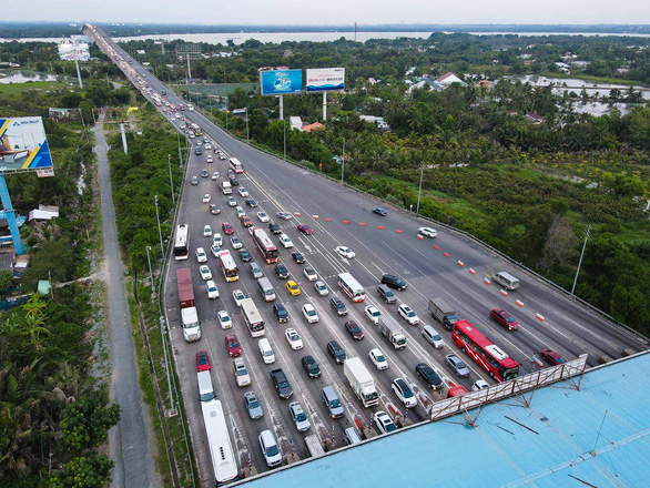 Thống nhất phương án xả trạm khi cao tốc TP.HCM - Long Thành - Dầu Giây kẹt xe kéo dài - Ảnh 1.