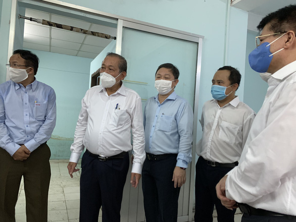 Phó thủ tướng Trương Hòa Bình kiểm tra công tác chống dịch COVID-19 tại TP.HCM - Ảnh 3.