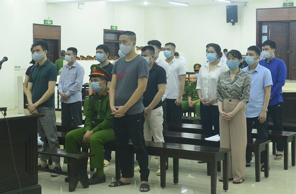 Ông trùm Nhật Cường chuyển hàng ngàn tỉ ra nước ngoài qua 2 tiệm vàng? - Ảnh 1. Ông trùm Nhật Cường chuyển hàng ngàn tỉ ra nước ngoài qua 2 tiệm vàng? - Ảnh 1.